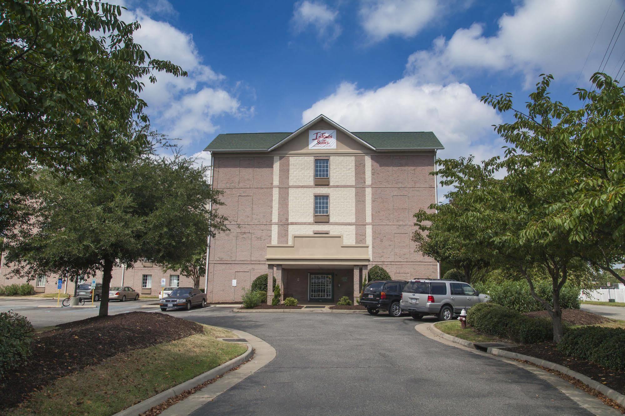 Intown Suites Extended Stay Select Hampton Va Exterior photo